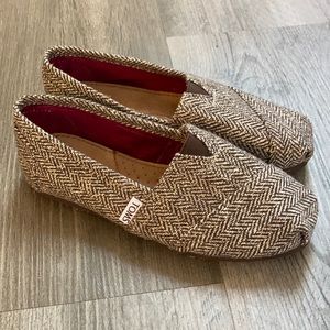Toms shoes